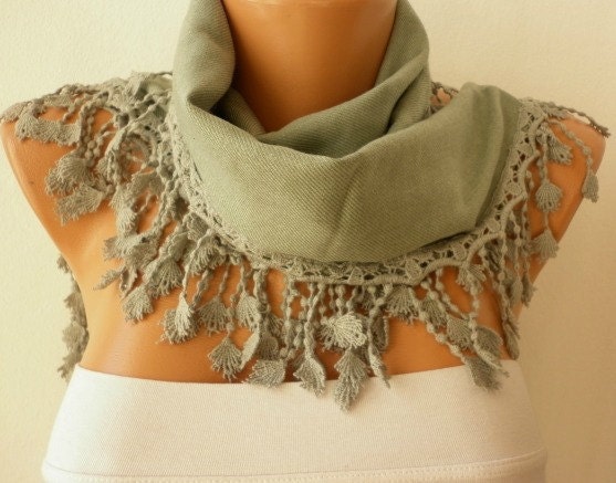 Women Pashmina Scarf - Cotton Scarf - - Cowl with Lace Edge - Light Green