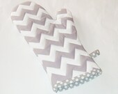 Oven Mitt -Gray and White Chevron - Gift Under 20 - Gift for Foodie