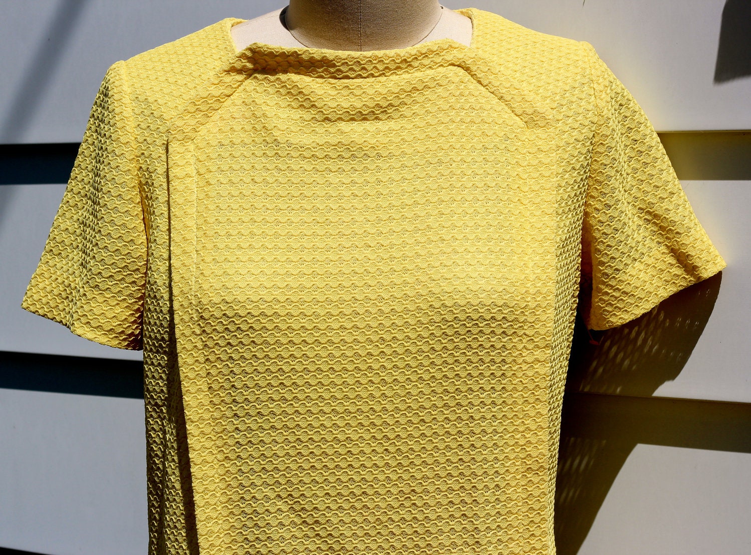 vintage yellow honeycomb textured dress - size medium large
