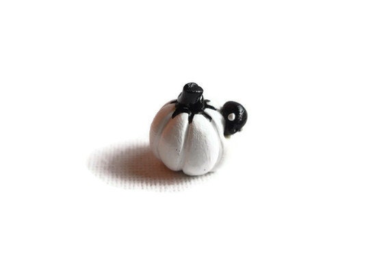 Dollhouse Miniature - Halloween Pumpkin Decor - The Pumpkin Eater - Polymer Clay Sculpture - Fall Decor - OOAK