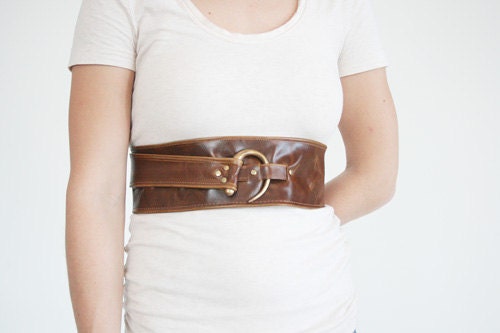 Dark Chestnut Brown Leather belt with large Antique Brass hook buckle, awesome design so versatile Sml- Lge WHOLESALE WELCOME B2