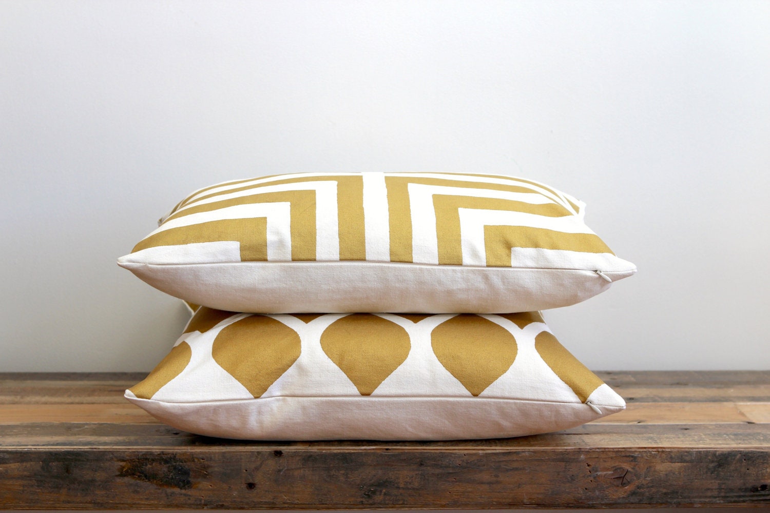 Handprinted lumbar pillow cover Doha metallic gold & off-white organic cotton hemp 12x21
