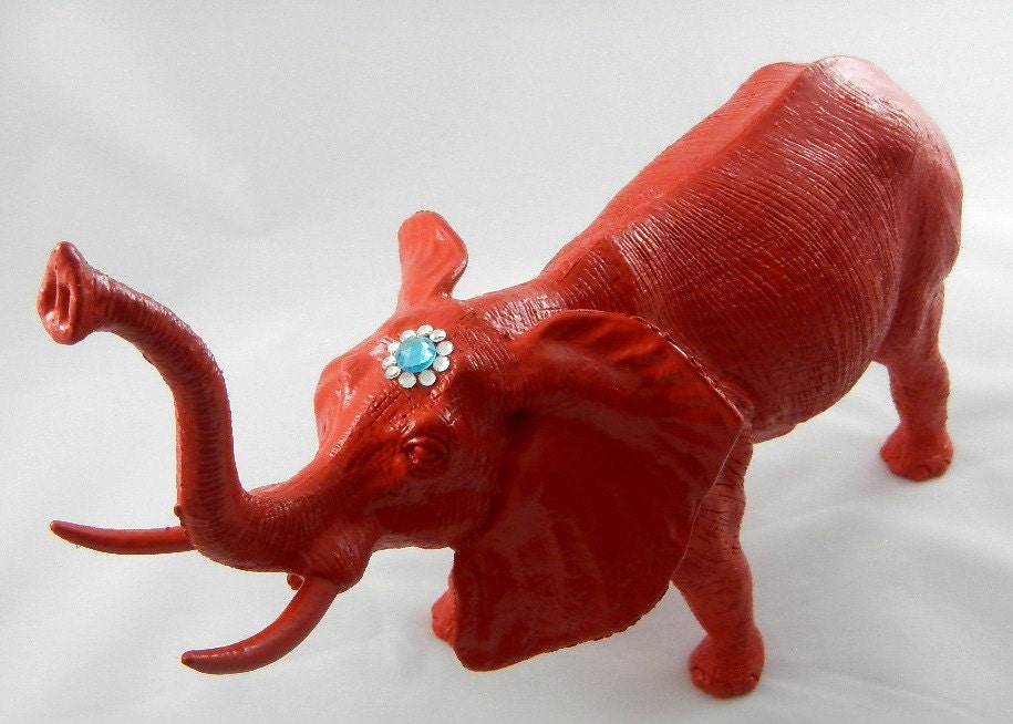 Red Jeweled Hindu Elephant - Yogi Art Centerpiece