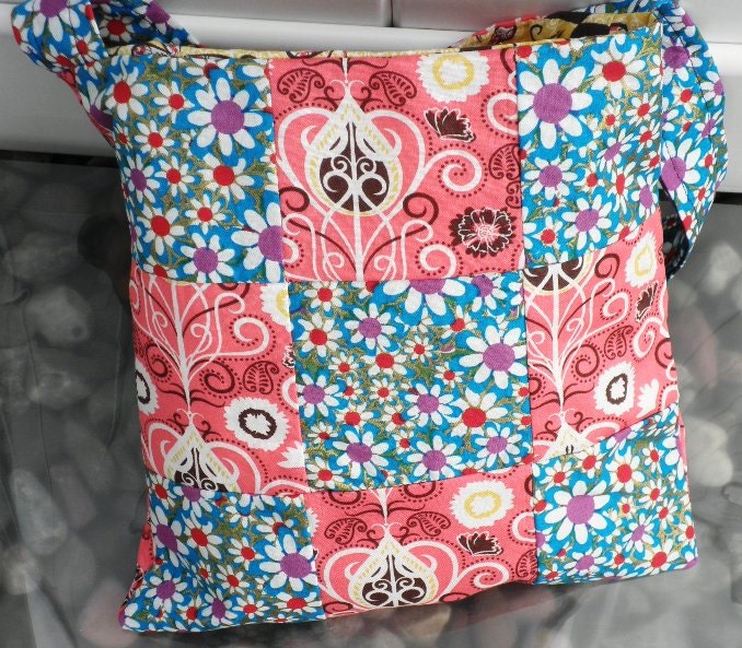 Nine-Patch Tote Bag Blue Daisies with Orange-Pink