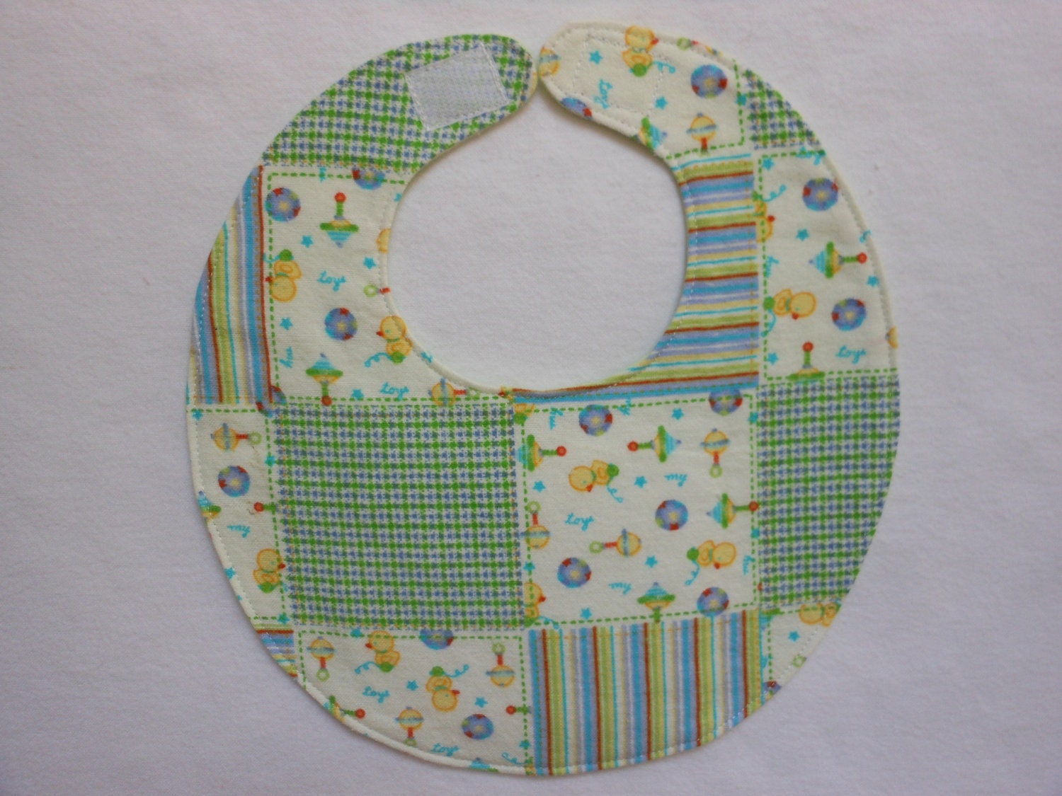Baby Bibs, four soft layers, reversible, soft green baby quilt design