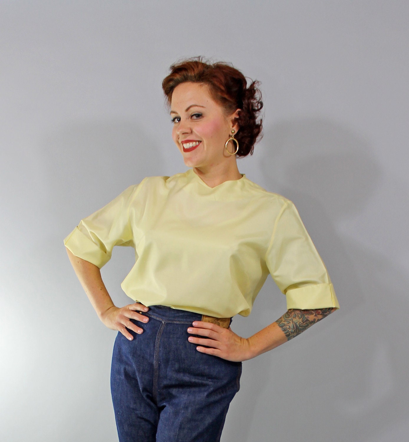 1950s Vintage Blouse...Spring Fashion Pale Pastel Yellow 50s Short Sleeve Blouse Size Large