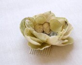 Custom made flower haircomb with your picture