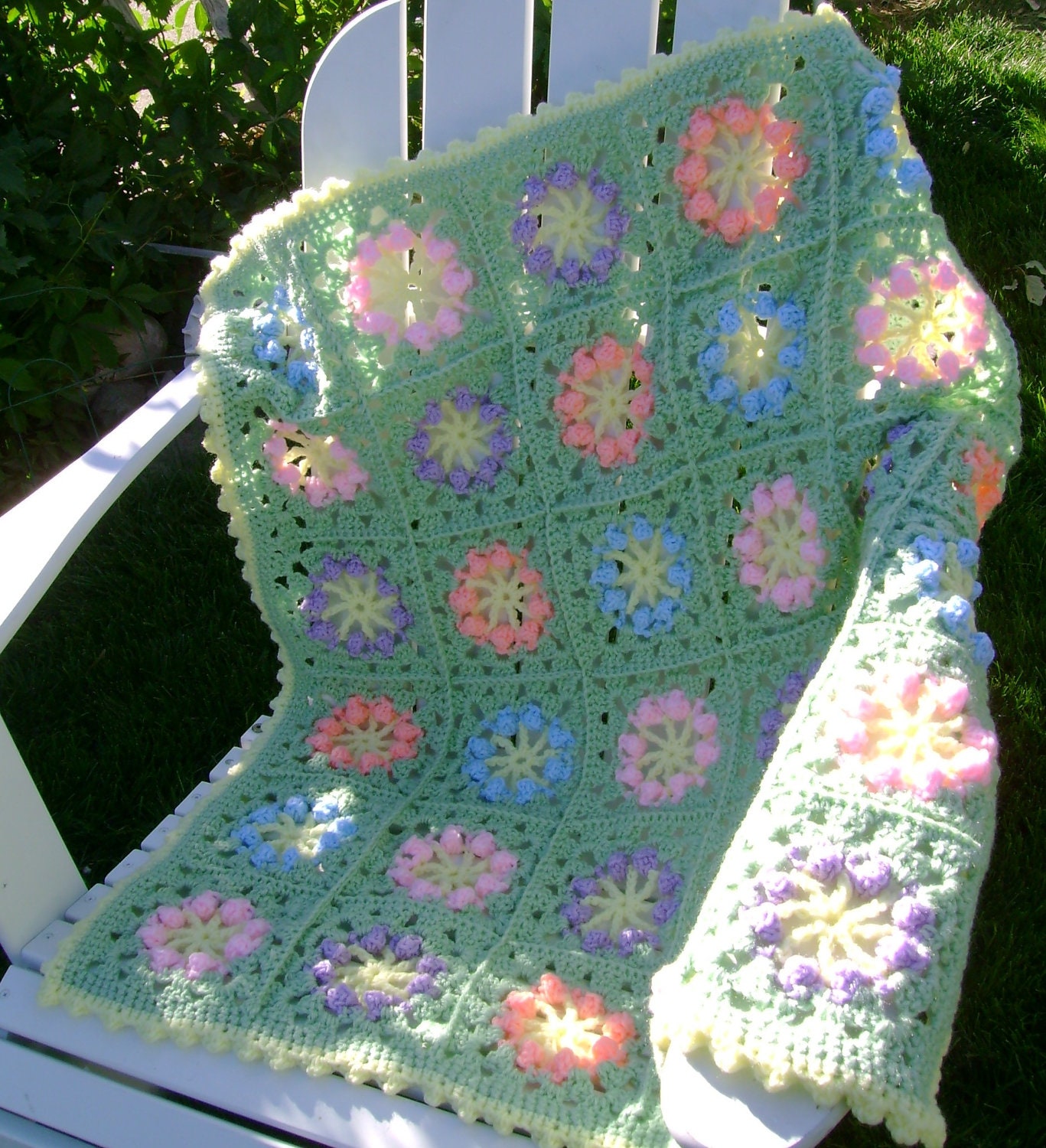 Flower Garden Crochet Lap / Baby Blanket