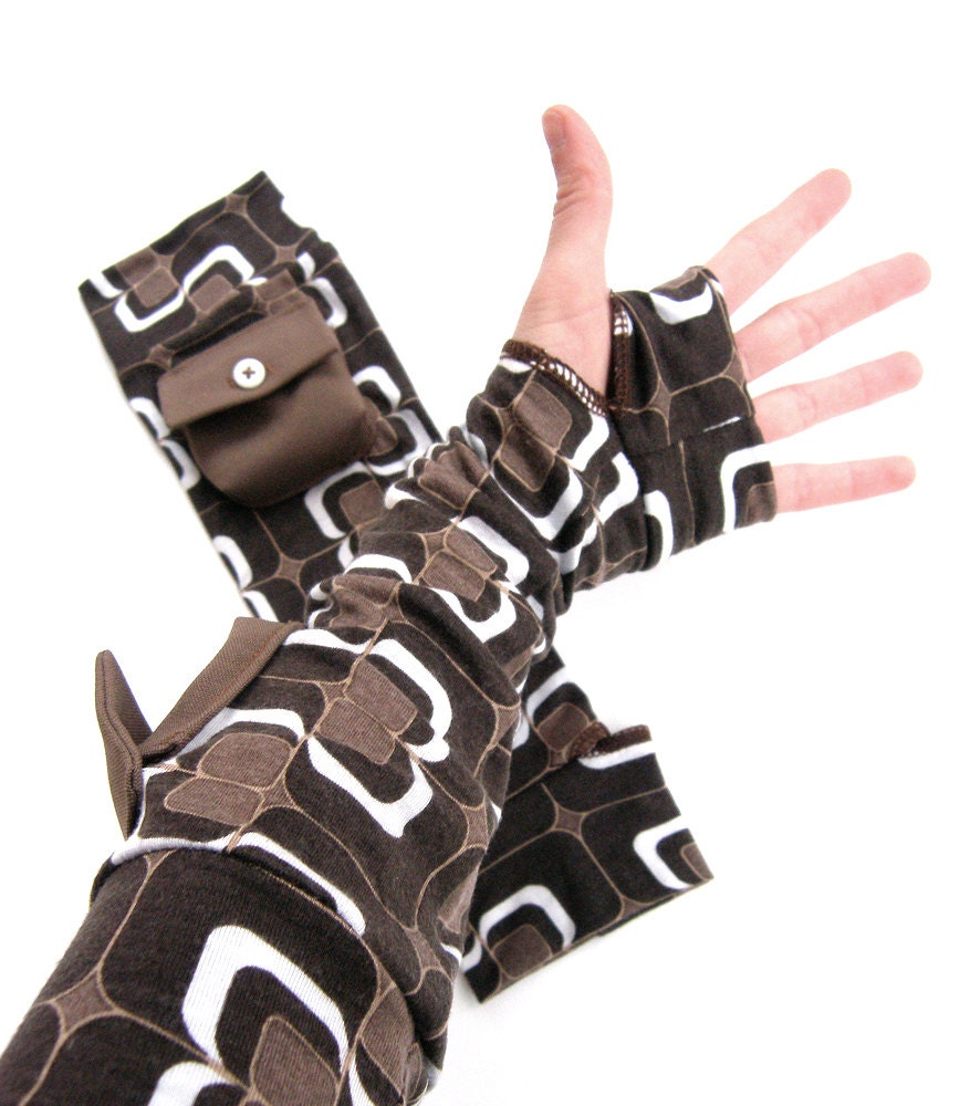 Brown mittens with small pockets - Recycled fingerless gloves - Bohemian fashion