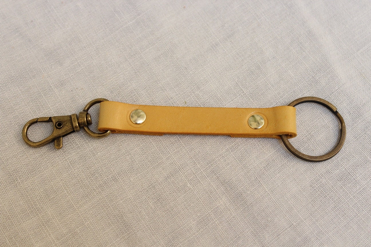 Leather key chain with a swivel snap hook - 4" long x 1/2" wide