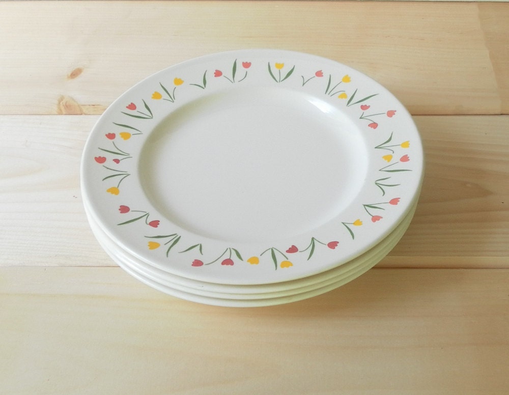 Vintage Homer Laughlin China Dinner Plates Tulips Set of Four