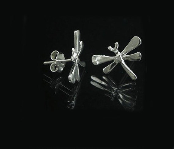 Earrings Studs Dragonfly in Sterling Silver, Small Dragonfly Post Stud Earrings