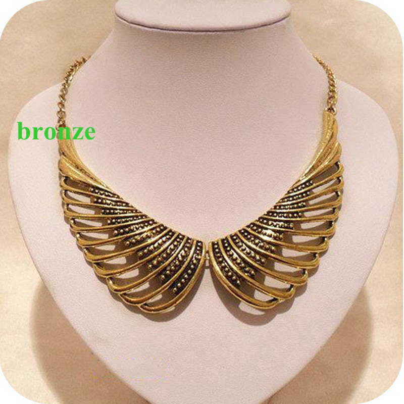 Markdown Sale- Retro Style Elegant Bronze/golden/Antique Silver LARGE BIG Angel Wing Vintage Bib Short Chunky Statement Necklace Fake Collar