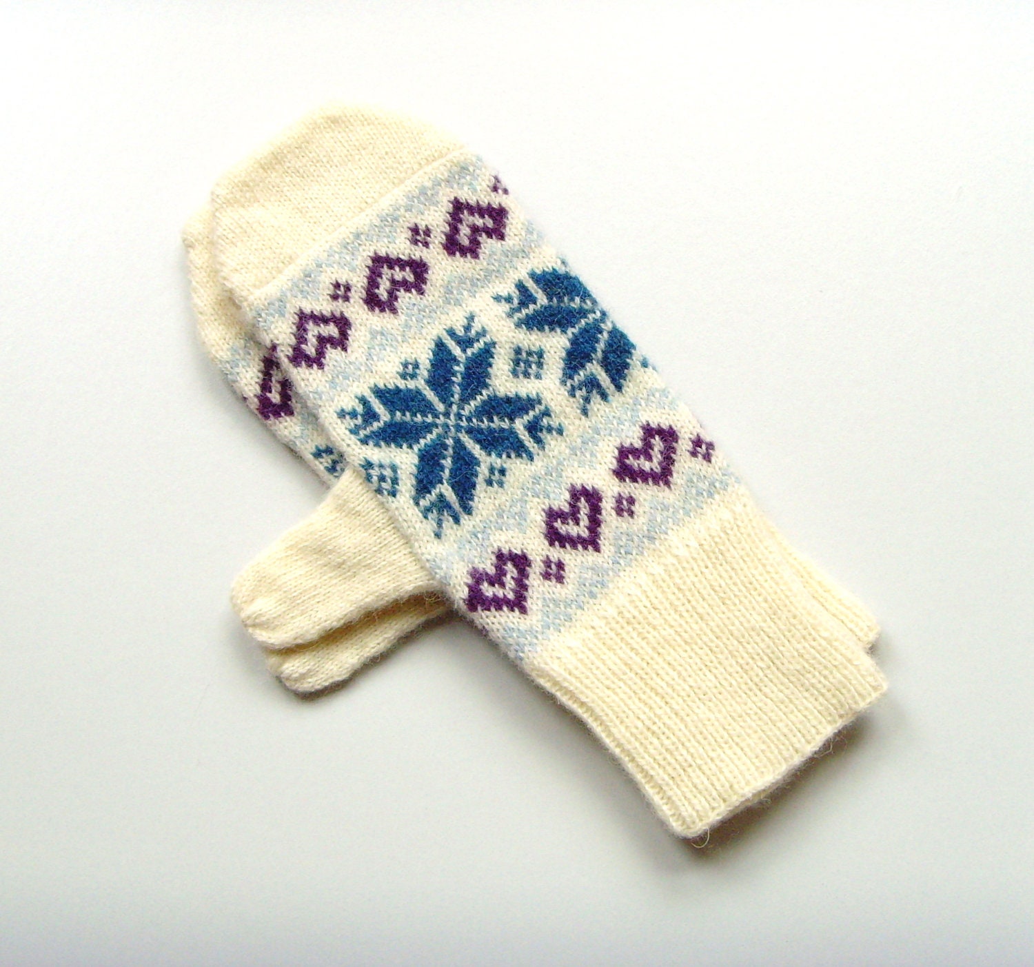 Mittens SALE Snowflake Mittens Lambswool Wool Mittens Knitted Mittens Blue Mittens Cream Mittens Snowflake Gloves scandinavian Fairisle