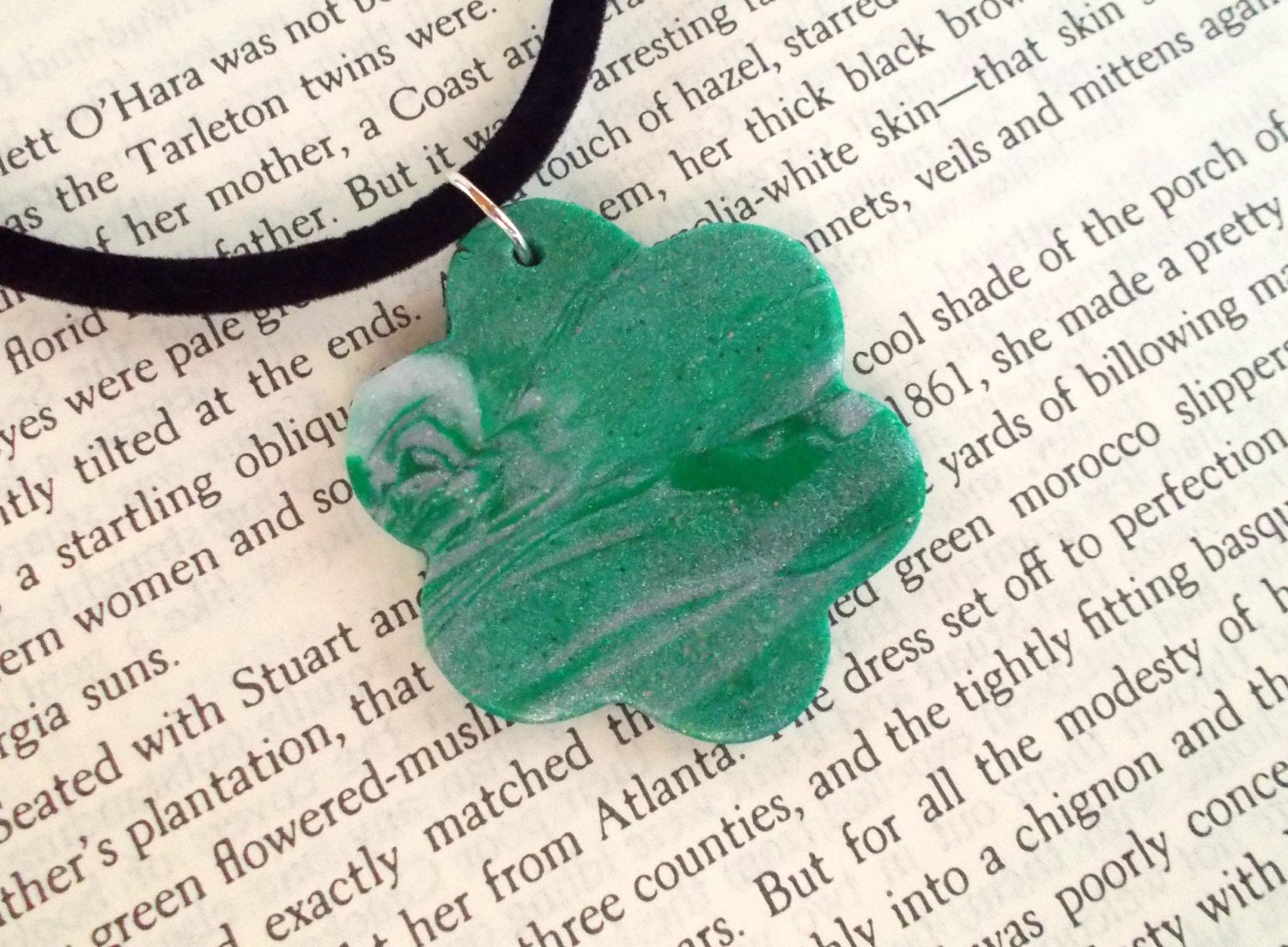 Green and Silver Pendant Necklace