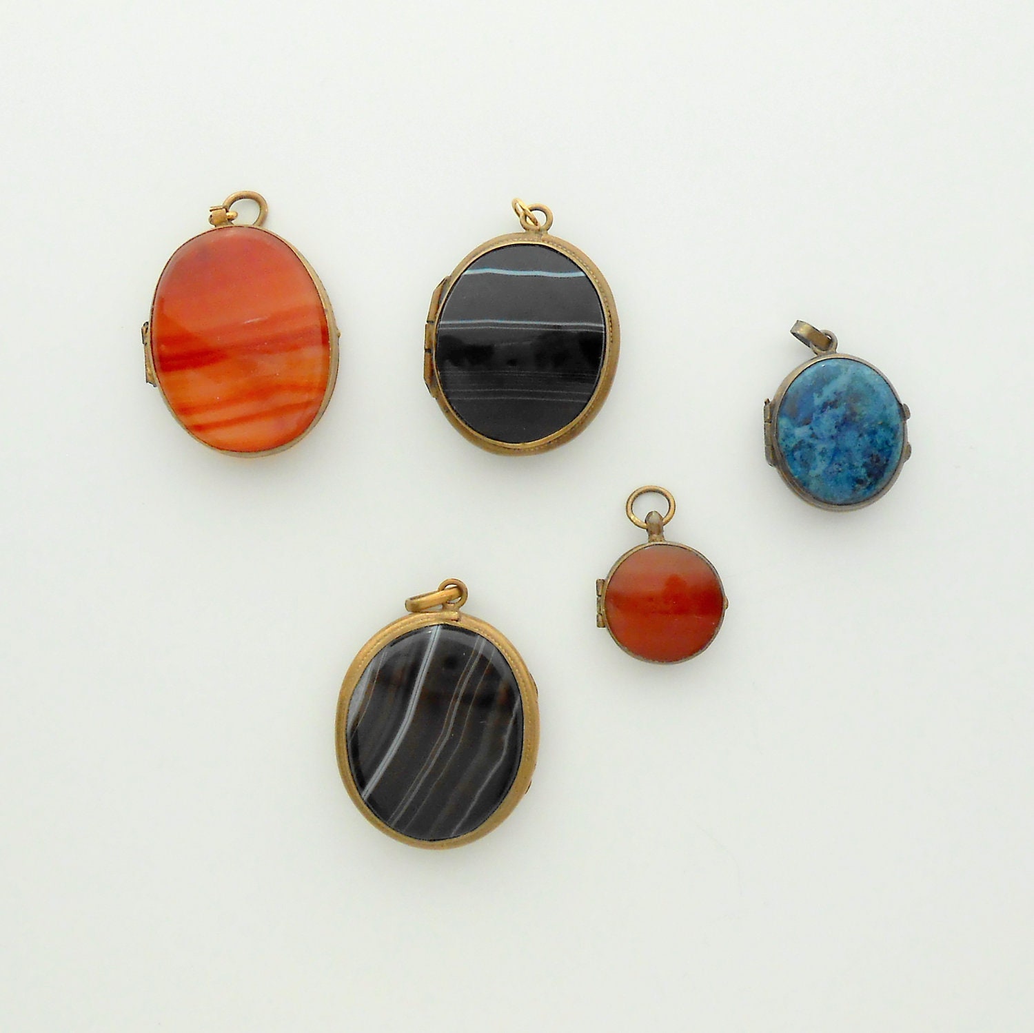 Antique Victorian Locket. Banded Agate.