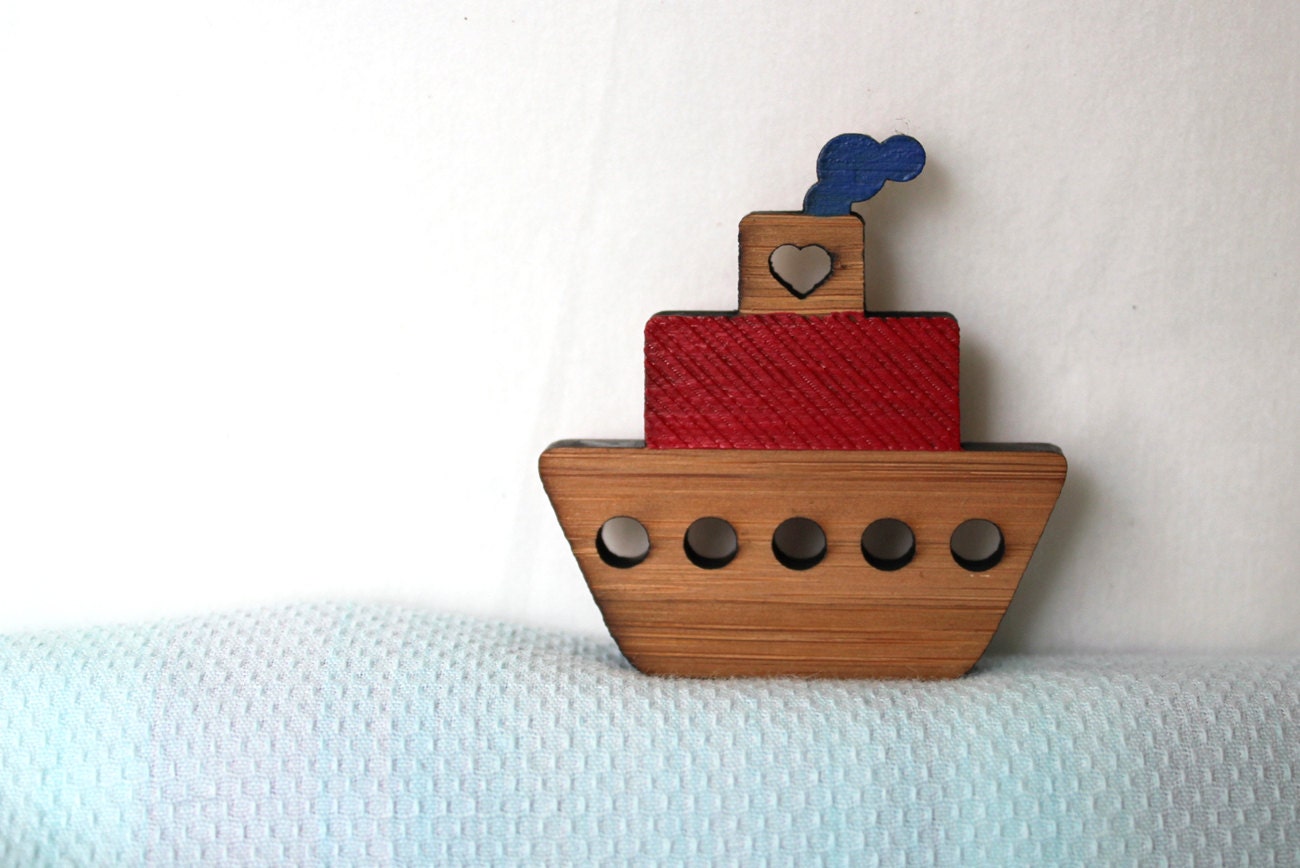 Little Love Boat brooch