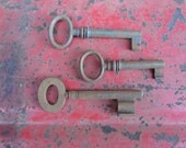 Antique Skeleton Key Lot of 3 Large Barrel Style Industrial Antique Gothic for Art or Collection Old Fashion Ornate