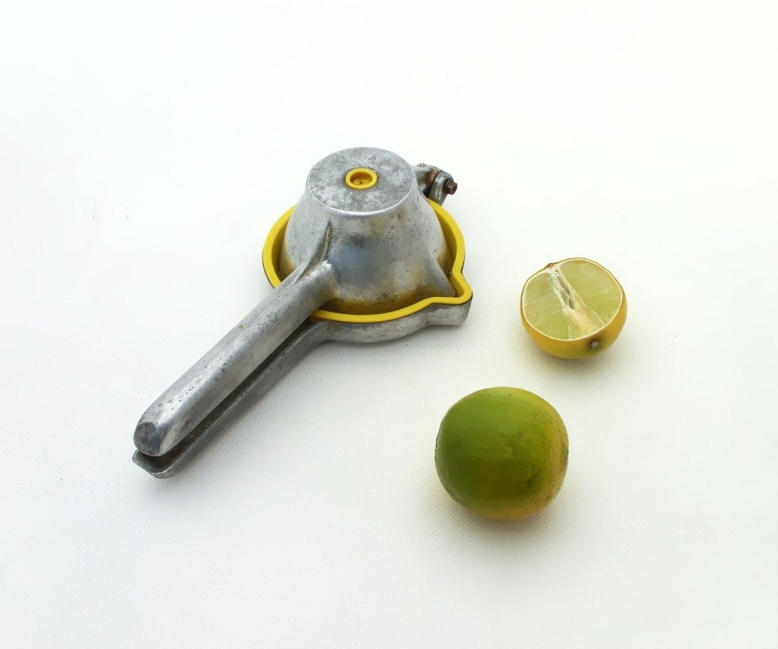 Vintage yellow citrus Squeezer / Press from Europe 70s