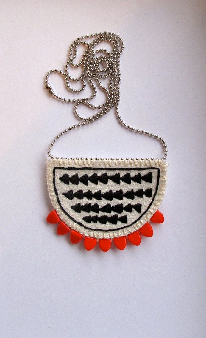 Arrow crescent long necklace embroidered pendant with red triangle beads tribal geometric summer fashion