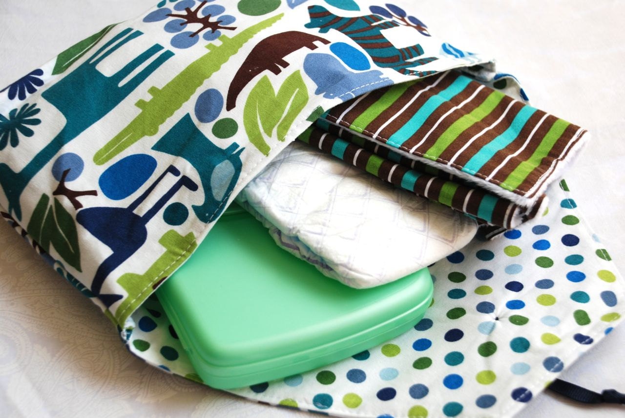 2D Zoo Diaper Clutch Alexander Henry