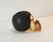Vintage Kitsch Bowling Theme Desk Accessory Ceramic Planter Vase Pencil Caddy