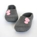 Women house slippers - felted wool slippers Grey and pink - made to order - Mothers day gift