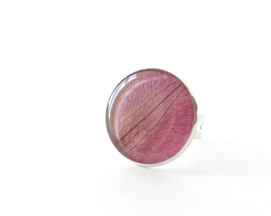 Real Petals Ring - purple handmade resin jewelry - Clematis 'Ville de Lyon'