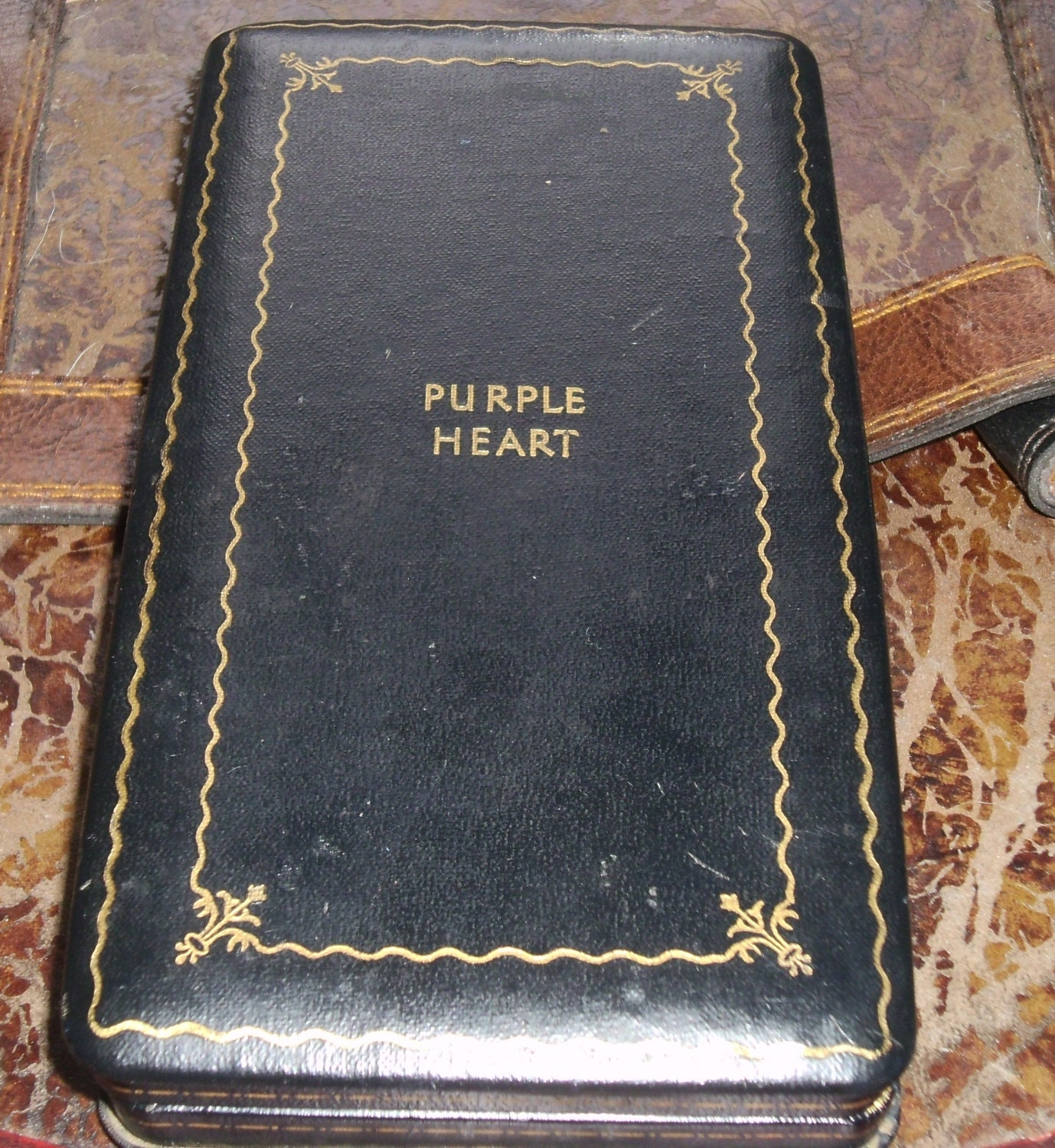 Authentic WWII WW2 Purple Heart Medal with Presentation Case