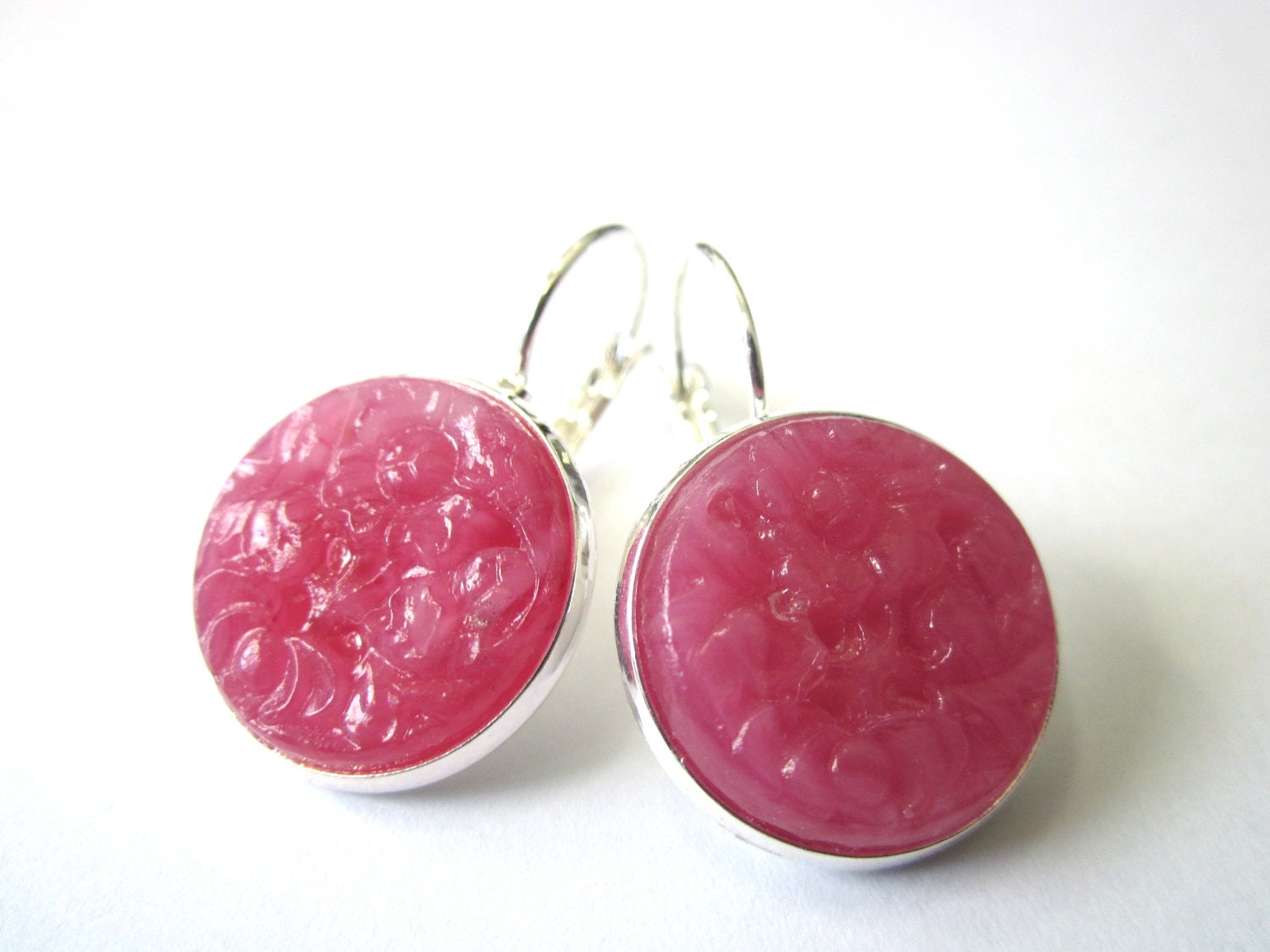 Pink vintage glass earrings, floral pattern on glass, silver leverbacks
