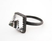 SALE I Quartz Pyramid Ring