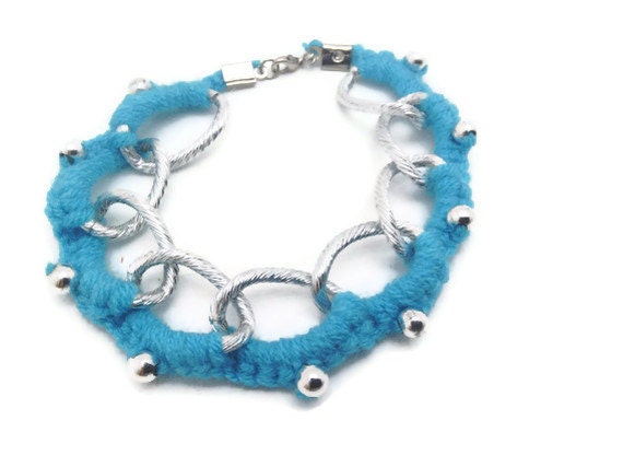 Turqoise crochet chain bracelet