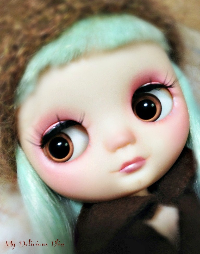 OOAK Middie Blythe Hand Painted Eyechips, Shimmering Sands
