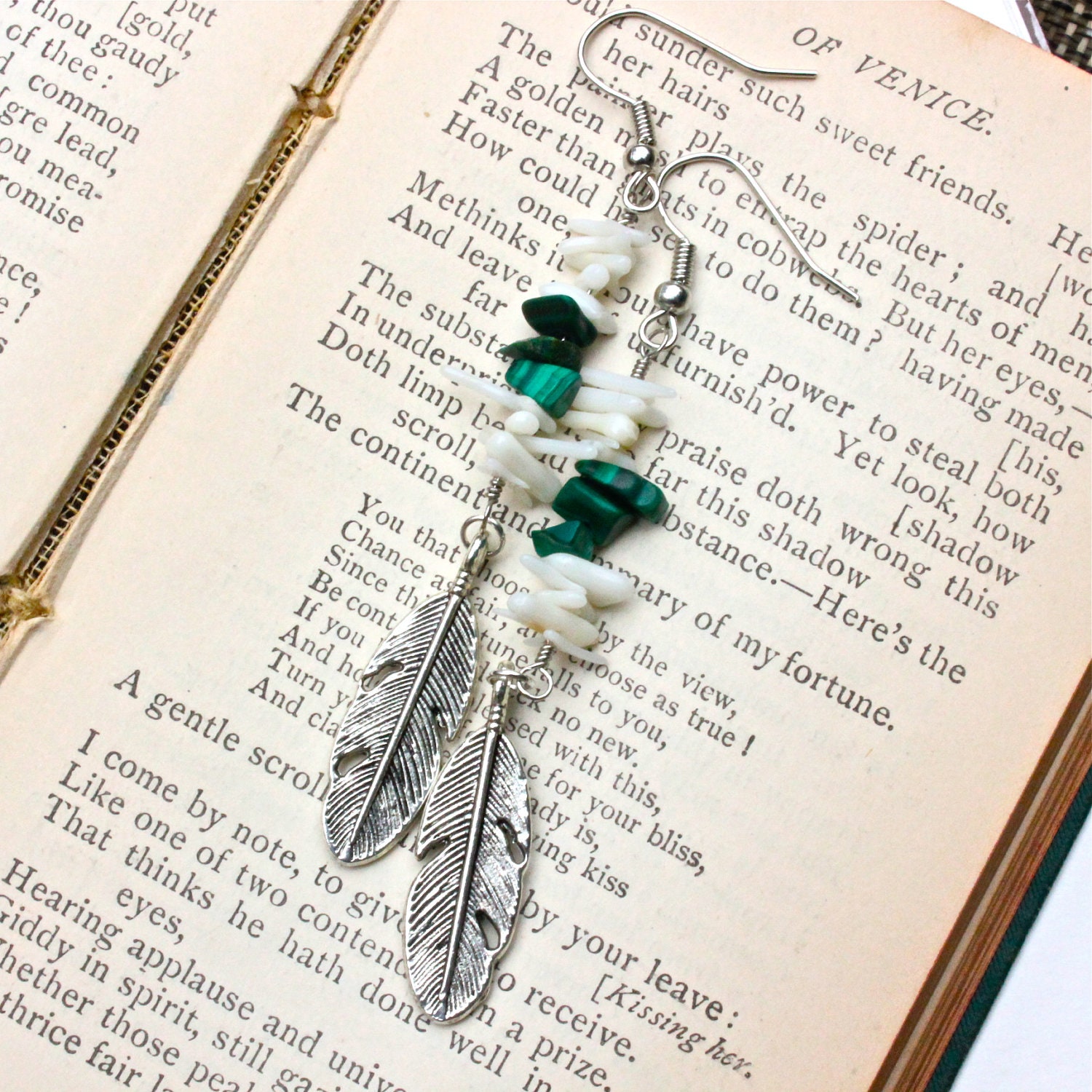 Southwestern Feathers // Deep Green Earrings // Green Feather Earrings // Silver Dangle Feathers Fashion Earrings Tribal