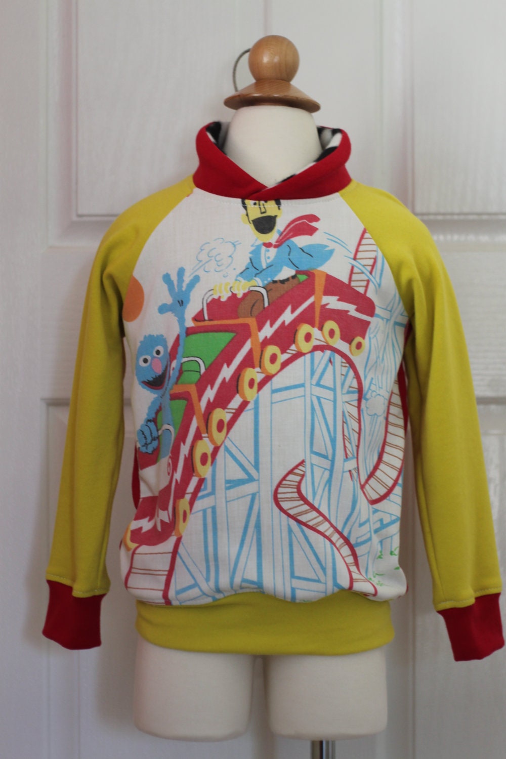 Sesame street stand collar sweatshirt 3T-4T