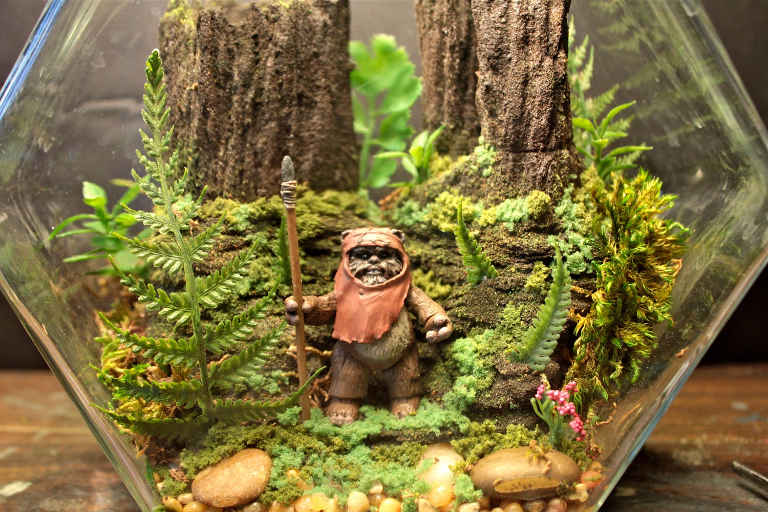 Ewok Terrarium World - Star Wars - Forest of Endor - Return of the Jedi