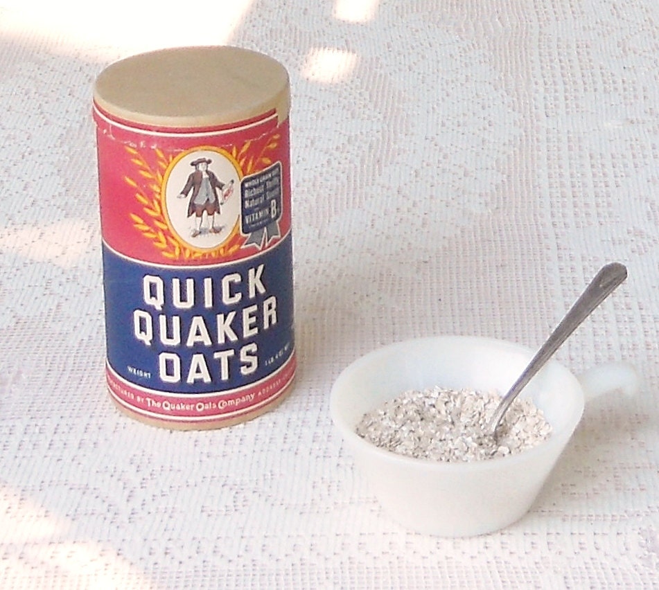 Items similar to Vintage Retro Quaker Oats Vintage Canister, Paper Ephemera on Etsy