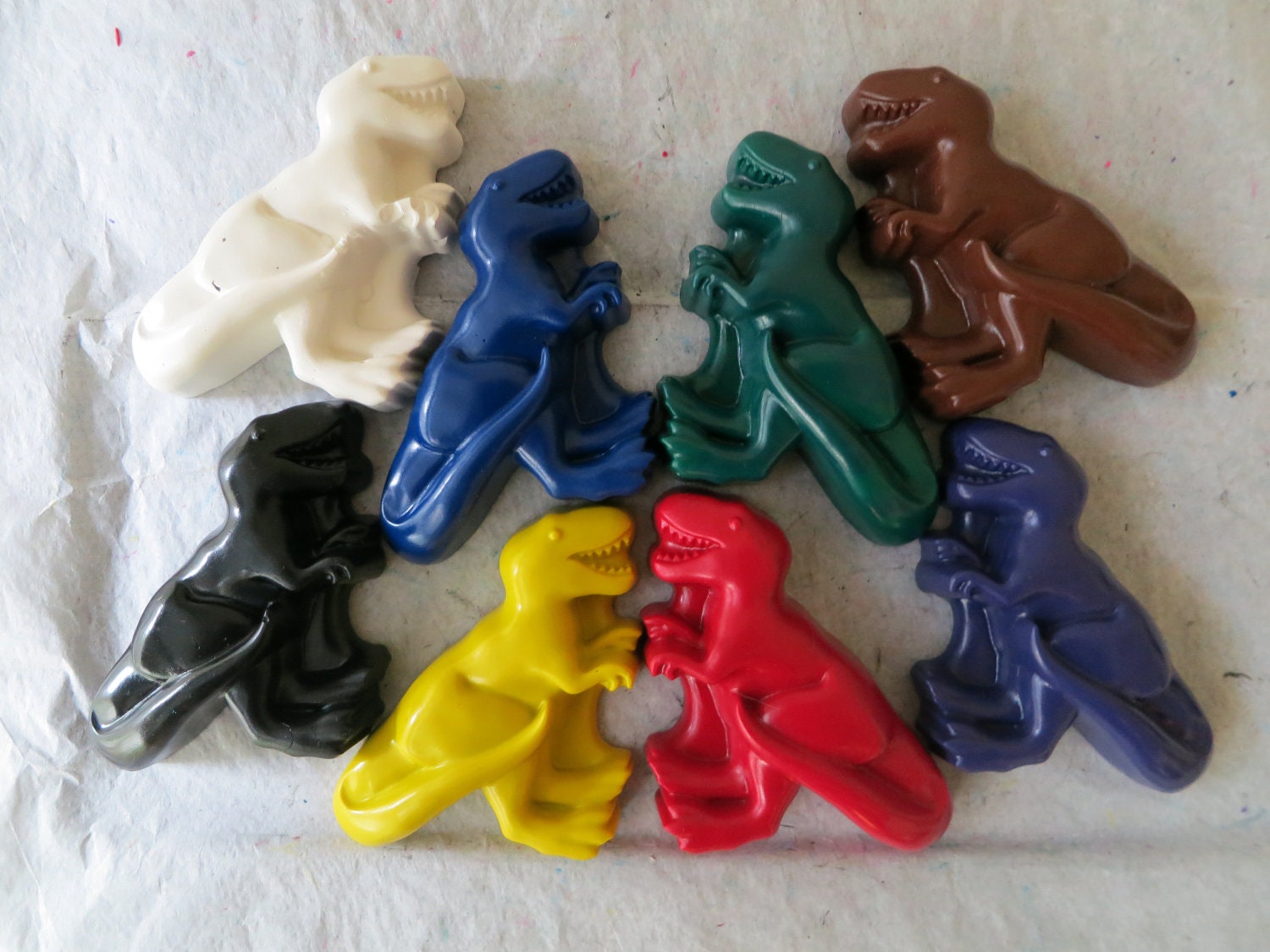 Dinosaurs T-Rex Crayon Set of 28
