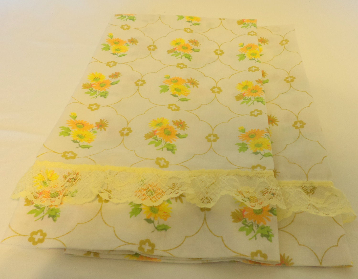 Handmade vintage linen Floral  decorative Guest hand Towels