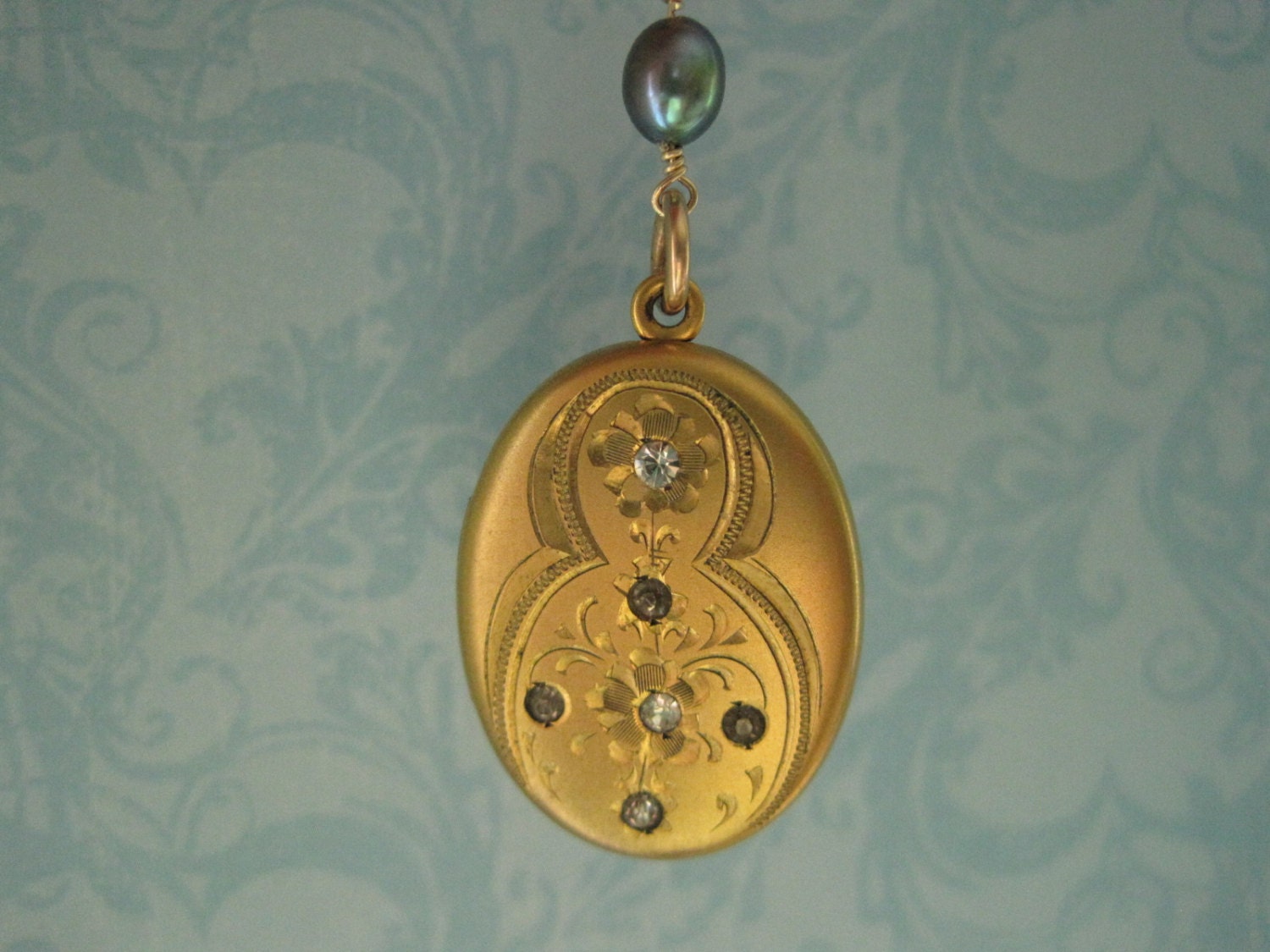 Antique Locket, Edwardian, Oval With Floral Design, Bee Atrice, Dated 1903, Fancy Pearl Chain