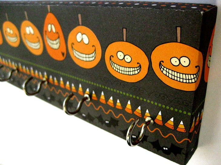 Halloween Pumpkin Key Rack or Jewelry Holder, Black and Orange, Pumpkins, Candy Corn, Bats, Silly, Spooky, Cute, Jack O Lantern