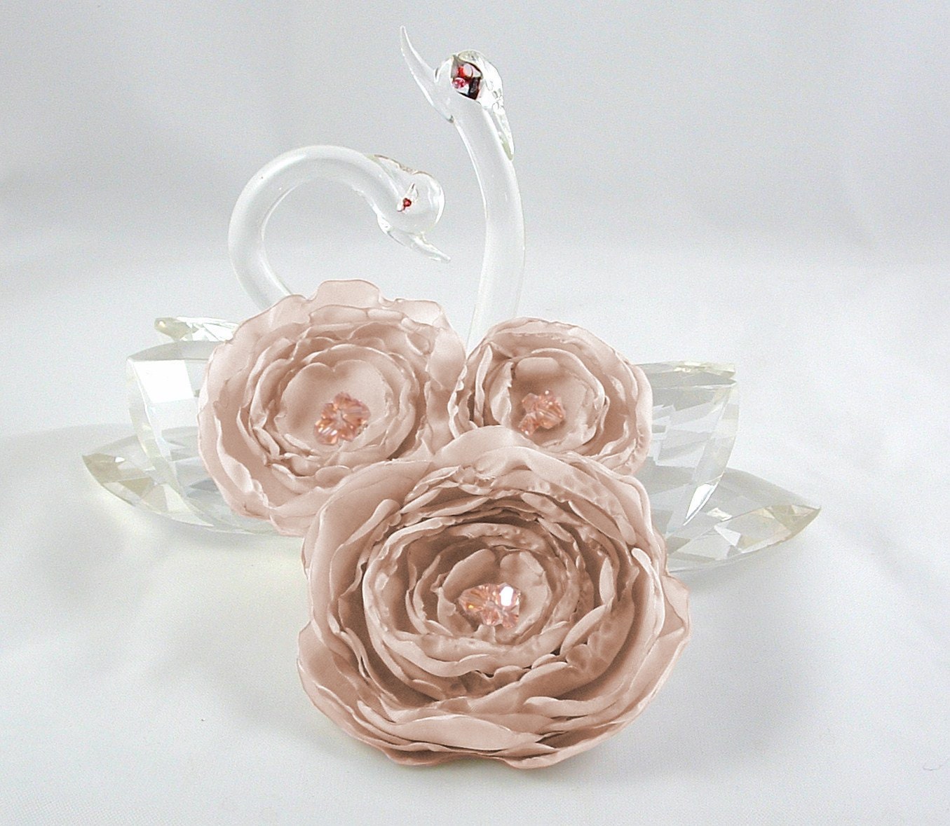 Light Mauve Flower Fabric Brooch, Unique Jewelry