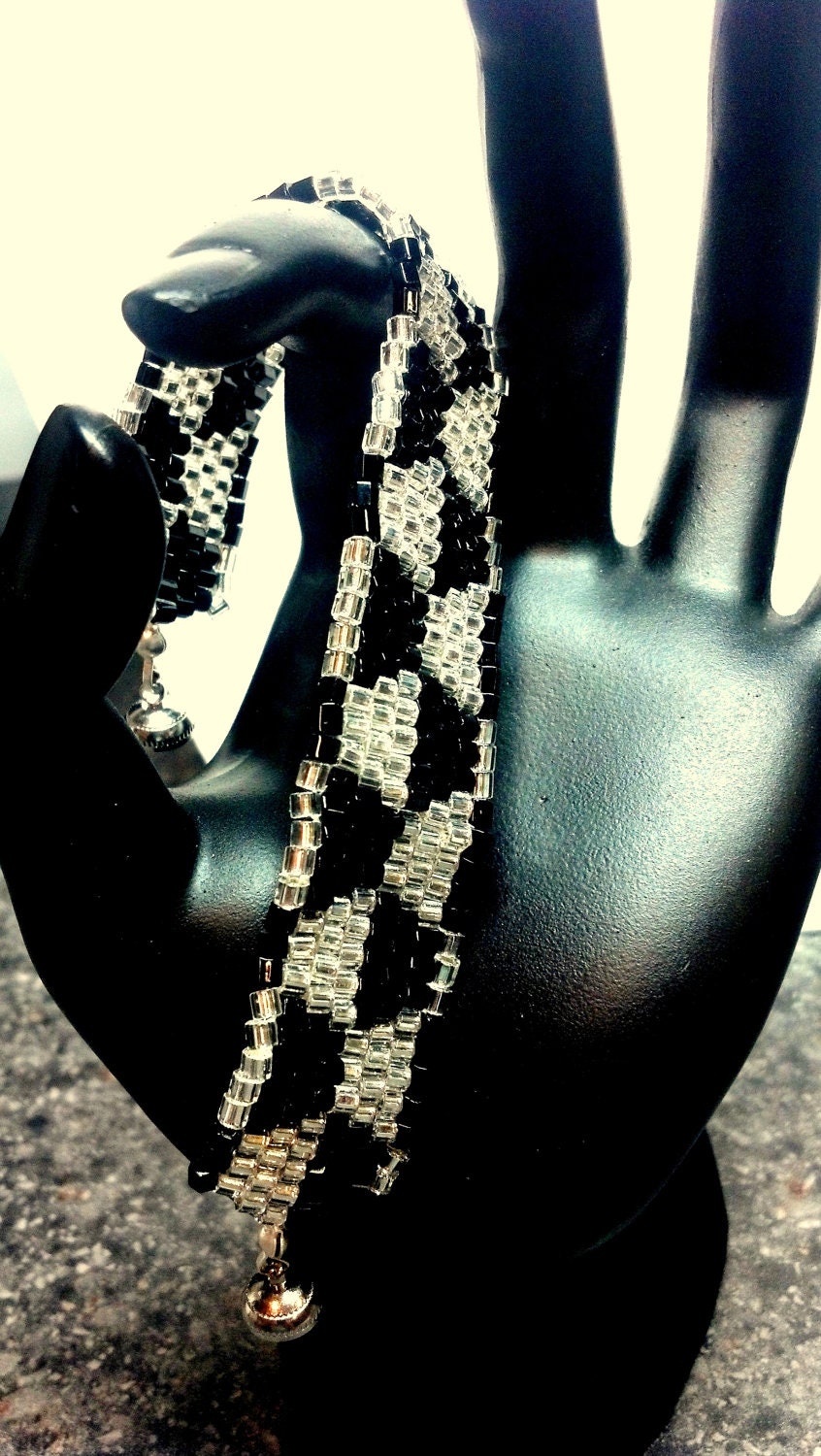 Black and White Trapezoid Bracelet