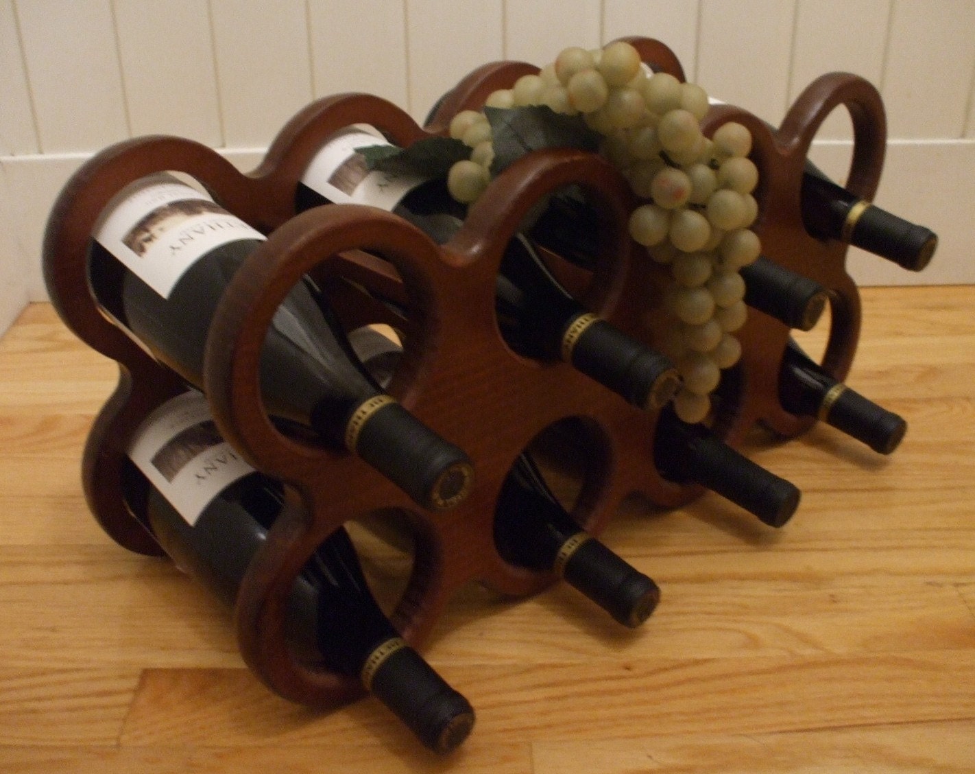 8 Bottle Wooden Wine Rack - Pine Wood - Stained Red Mahogany