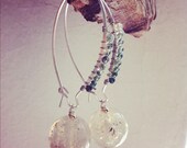 wire wrapped with moss agate with vintage lucite white/clear  speckled bead