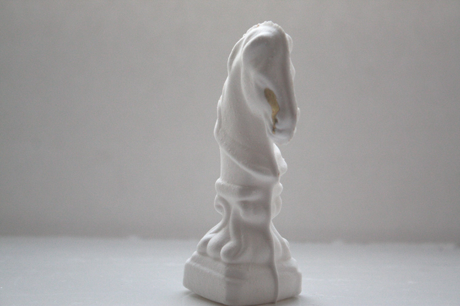 Chess piece - The Knight from English fine bone china and real gold