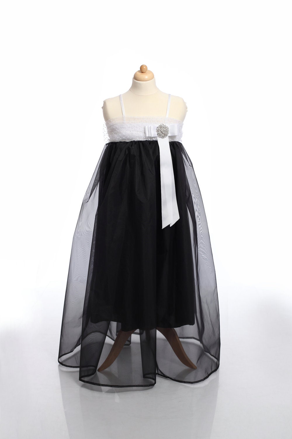 Girl dress,Children clothing, party girl dress, black and white  toddler dress with  brooch and white ribbon, classic little black  dress