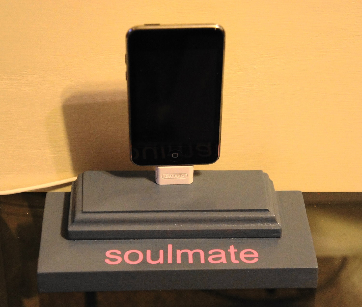 Personalized  iphone dock docking station cradle stand ipod USB SYNC-CHARGING Cable