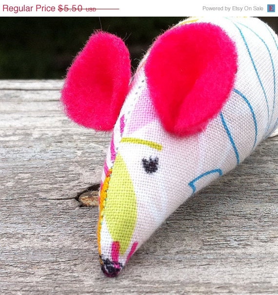 ON SALE Catnip mouse, Cat toy, Pet toy: Abstract Flowers, Pink Ears, White Tail - MauveMoose