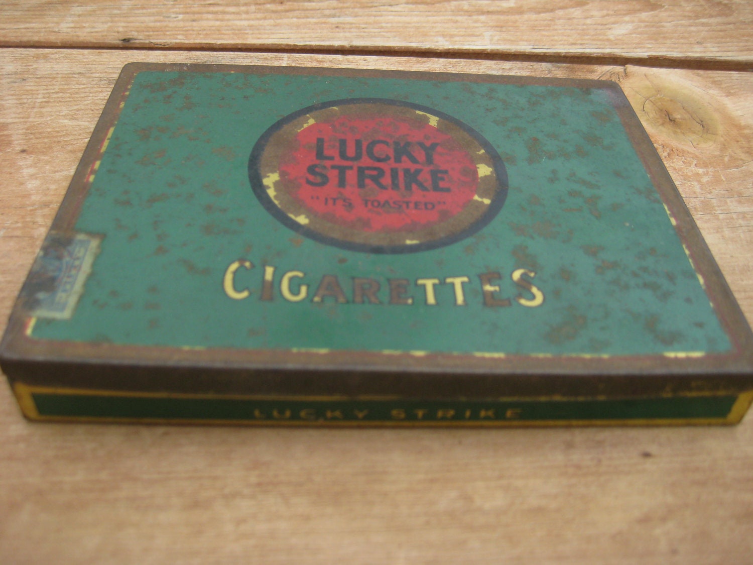 Vintage+lucky+strike+cigarettes
